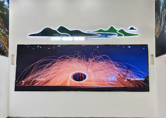 18.2 m² P1.86 reception wall