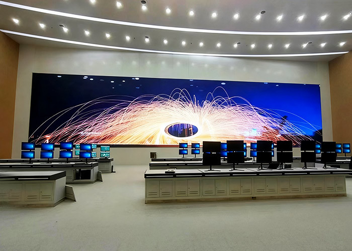 164 m² P1.5 command center video wall