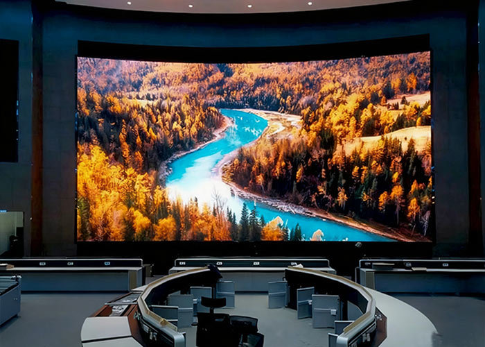 103.68 m² P1.25 curved command wall